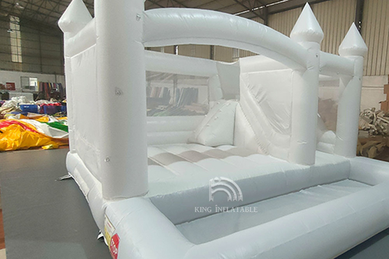 King Inflatable White Bounce Castle Slide Ball Pit Combo Jumper Bouncy House Trang trí tiệc cưới Giường nhảy