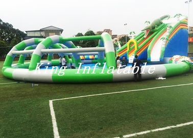 Công viên nước bơm hơi khổng lồ ngoài trời Đường kính 30m Máy thổi liên tục với cá sấu