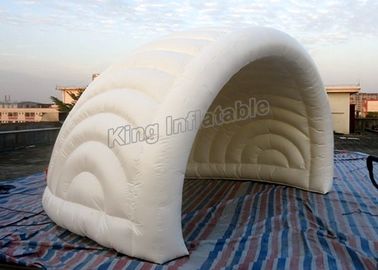White Shell PVC Tarpaulin Sự kiện bơm hơi Lều cưới Golf Golf 5.0 * 3.8 * 4.0m