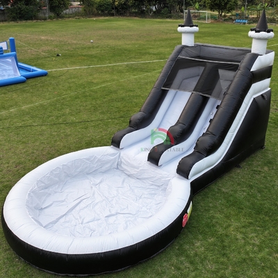 Slide nước bơm nước màu trắng và đen Slide trẻ em với bể bơi nước lớn hơn