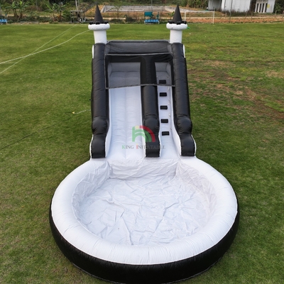 Slide nước bơm nước màu trắng và đen Slide trẻ em với bể bơi nước lớn hơn