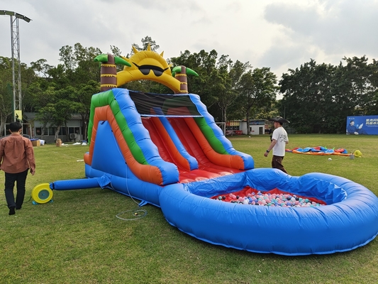 Double Lane PVC Bánh trượt nước bơm lên kết hợp với hồ bơi chướng ngại vật leo núi Bánh trượt hồ bơi bơm lên