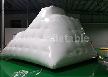 Con dấu nhiệt thương mại PVC bơm hơi nước đồ chơi / tảng băng trôi cho giải trí