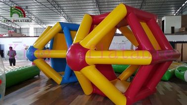 Đồ chơi nước bơm hơi bền màu PVC đi bộ trên bánh xe nước với CE