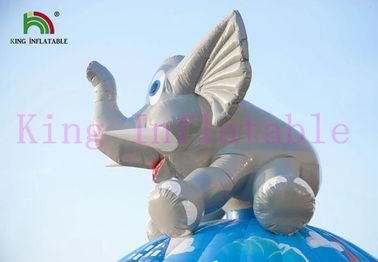 Lâu đài đầy màu sắc Circus Circus Nhảy với lâu đài