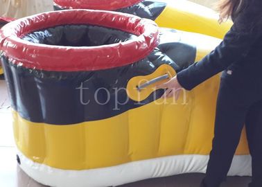 Giày PVC màu vàng cho cuộc đua đi bộ Sân bóng đá bơm hơi thú vị