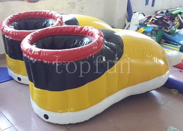 Giày PVC màu vàng cho cuộc đua đi bộ Sân bóng đá bơm hơi thú vị