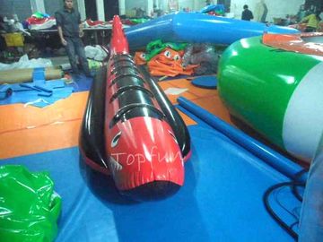 PlatoTowable Thuyền cá mập đỏ bơm hơi thú vị cho các trò chơi dưới nước với